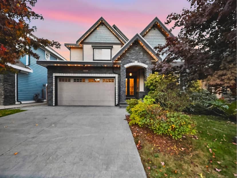 2258 Madrona Place, Surrey