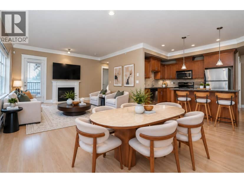 301 22150 Dewdney Trunk Road, Maple Ridge