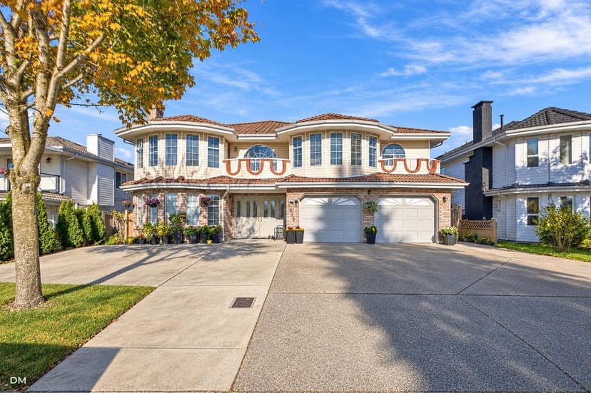 12459 68 Avenue, Surrey