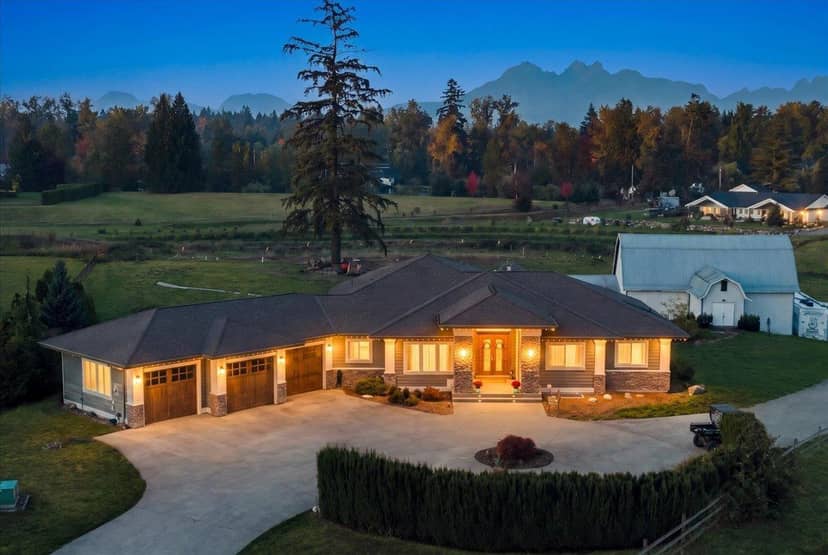 22439 96 Avenue, Langley