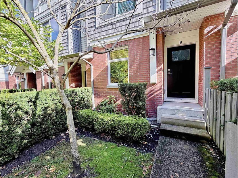 8 9718 161A Street, Surrey
