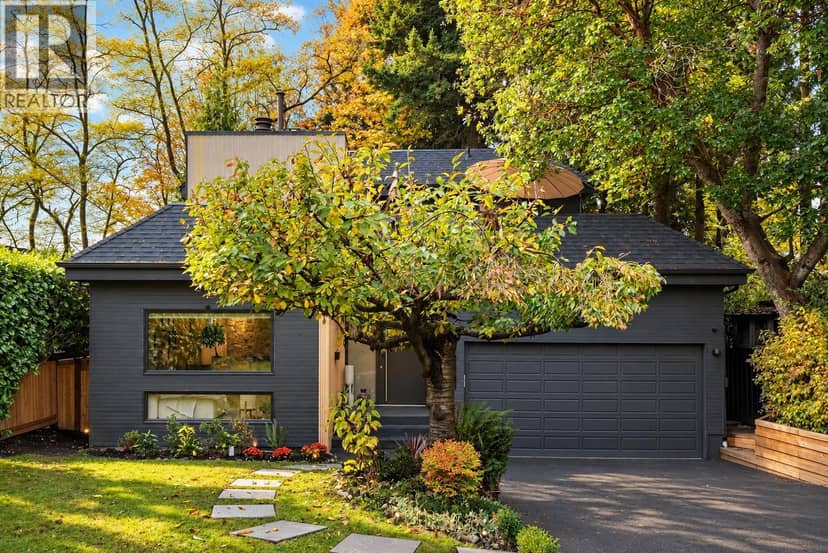 2221 Bowser Avenue, North Vancouver