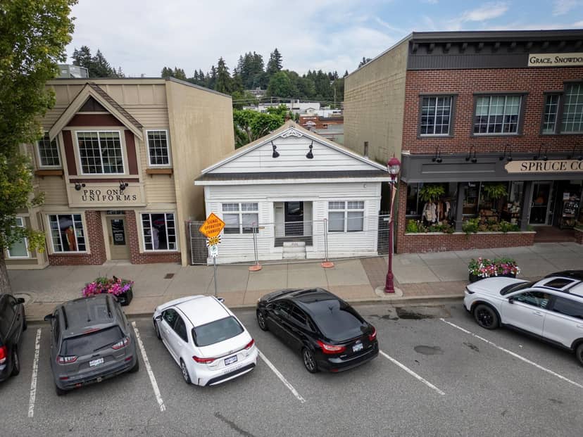 2626 Montrose Avenue, Abbotsford