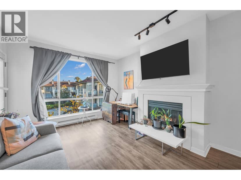 413 6742 Station Hill Court, Burnaby