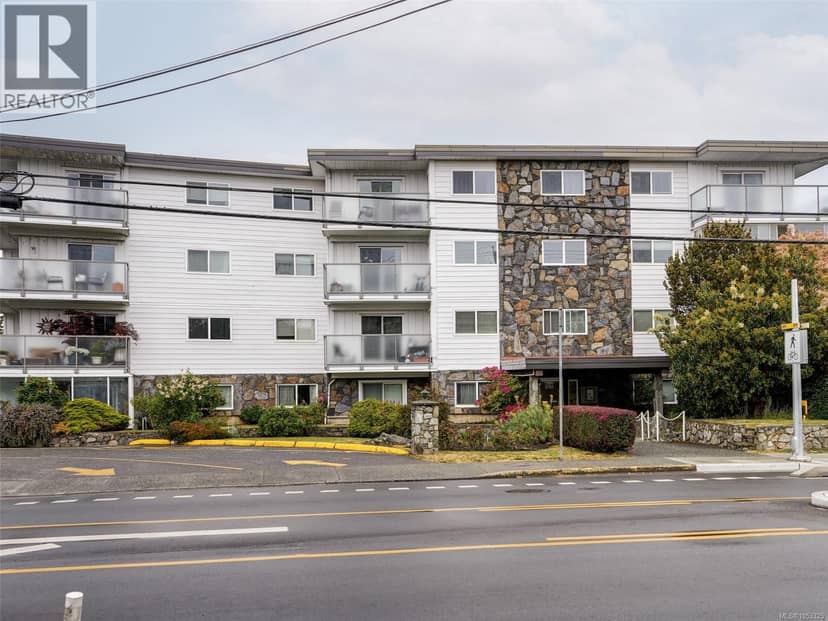 4 848 Esquimalt Rd, Esquimalt