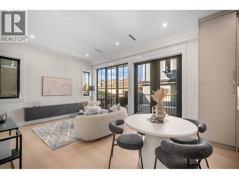 2 1613 E 58th Avenue, Vancouver