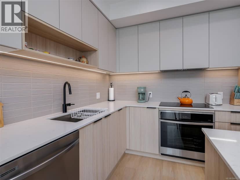107 3564B Ryder Hesjedal Way, Colwood
