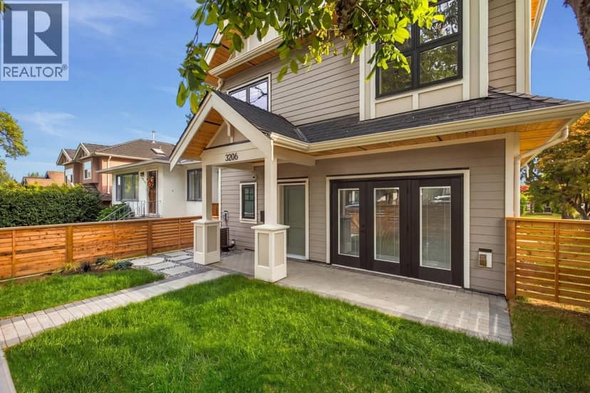 3206 E Georgia Street, Vancouver