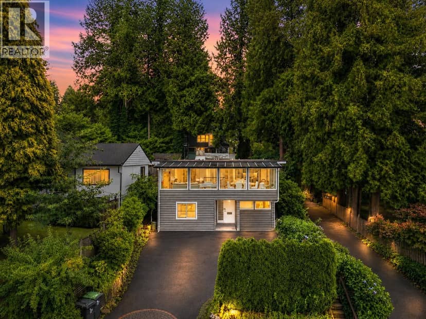 3570 Lonsdale Avenue, North Vancouver