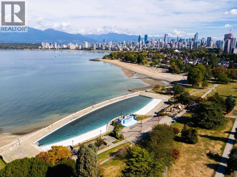 303 2450 Cornwall Avenue, Vancouver